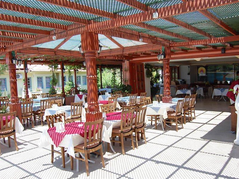 Hotel Leda Фетие Екстериор снимка