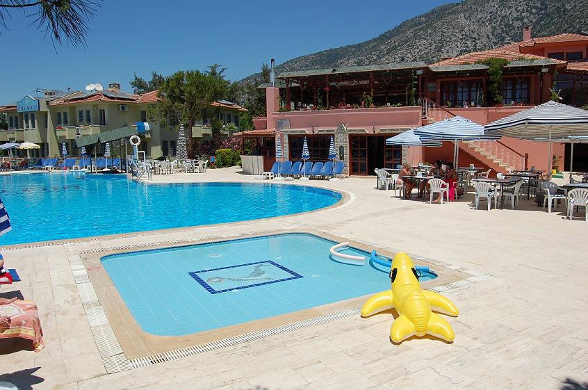 Hotel Leda Фетие Екстериор снимка